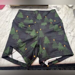 Fleo Holiday Shorts